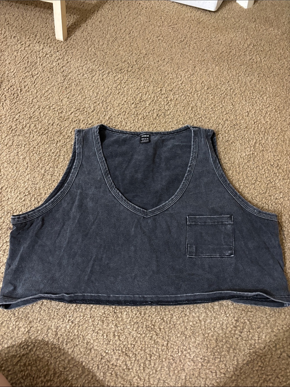 Washed Black V-Neck Cropped Tank Top with Pocket